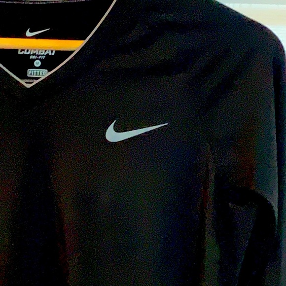 Nike !! - Picture 3 of 8